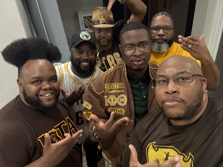 Photo 7 from Eta Omega Christmas Party 2024 – Eta Omega Alumni Chapter