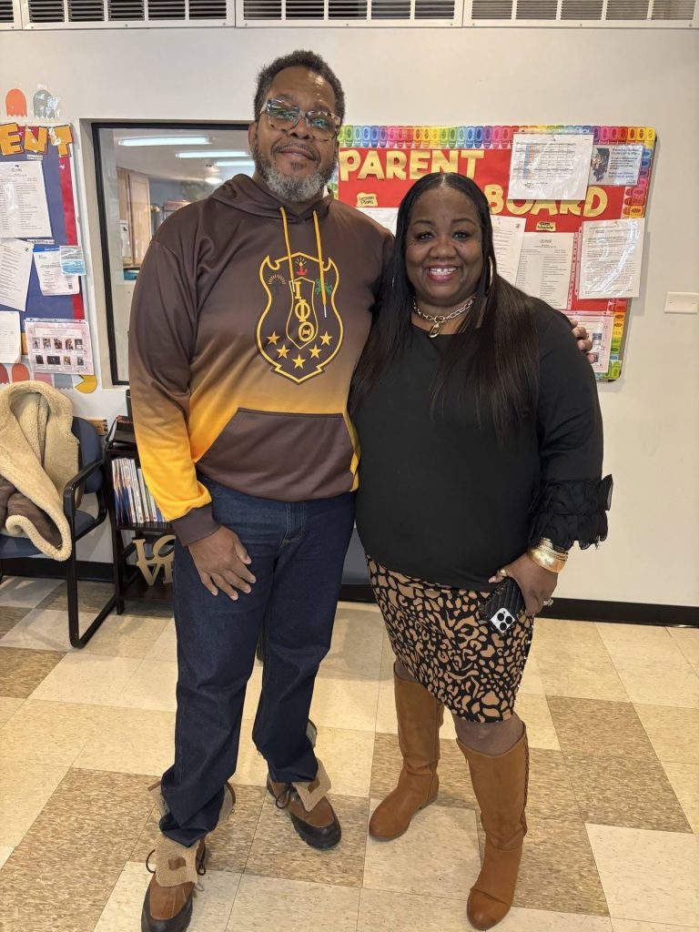 Photo 9 from Community Service in Honor of Dr. Martin Luther King, Lynwood IL – Eta Omega Alumni Chapter