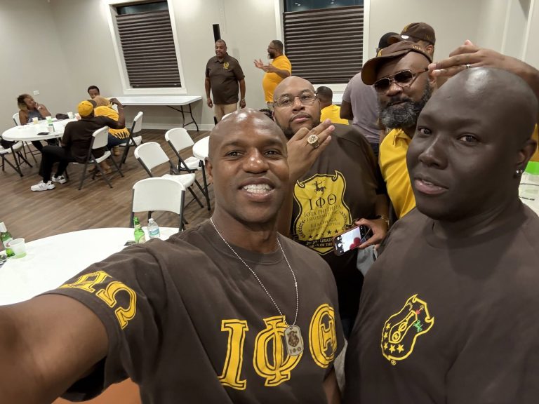 Photo 9 from Eta Omega Christmas Party 2024 – Eta Omega Alumni Chapter
