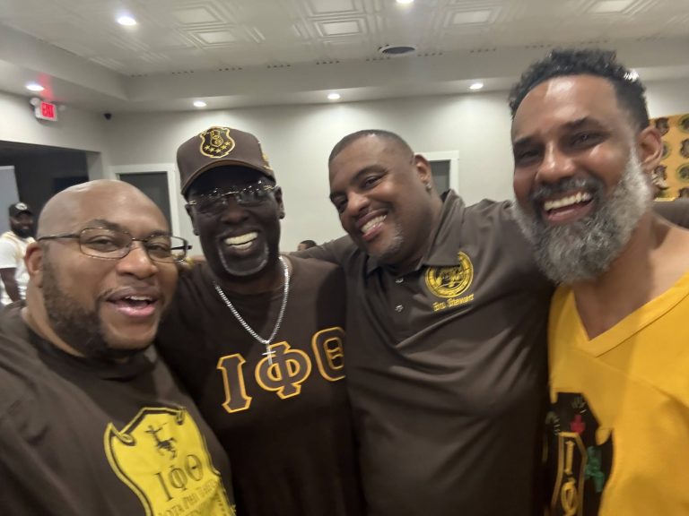 Photo 10 from Eta Omega Christmas Party 2024 – Eta Omega Alumni Chapter