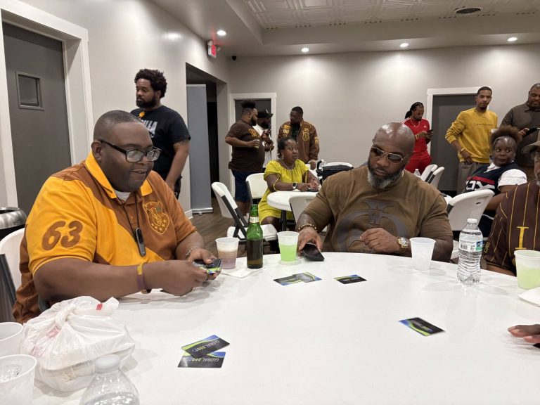 Photo 14 from Eta Omega Christmas Party 2024 – Eta Omega Alumni Chapter