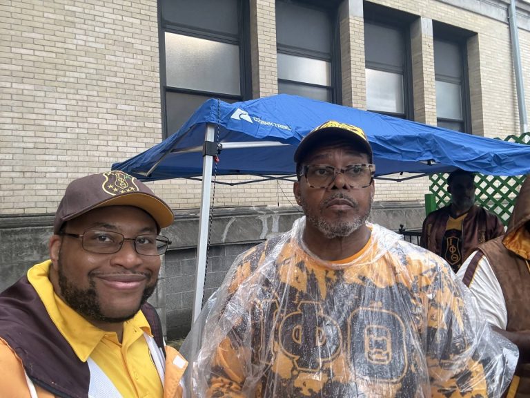Photo 8 from Leo High School Community Service – Eta Omega Alumni Chapter