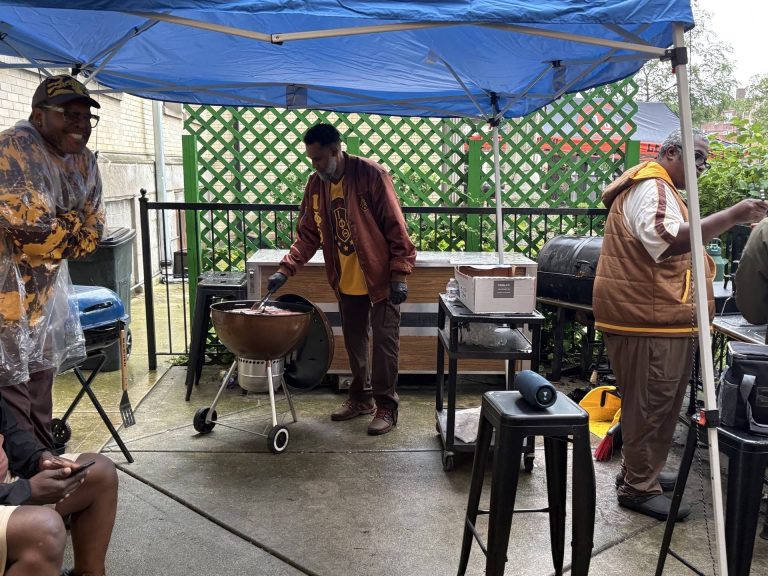 Photo 9 from Leo High School Community Service – Eta Omega Alumni Chapter