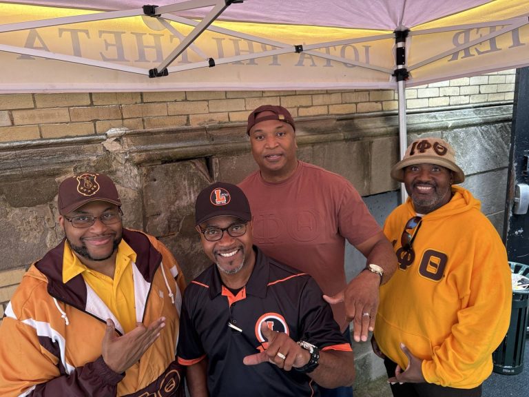 Photo 16 from Leo High School Community Service – Eta Omega Alumni Chapter