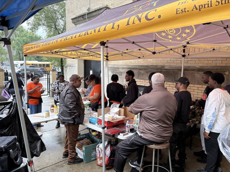 Photo 20 from Leo High School Community Service – Eta Omega Alumni Chapter