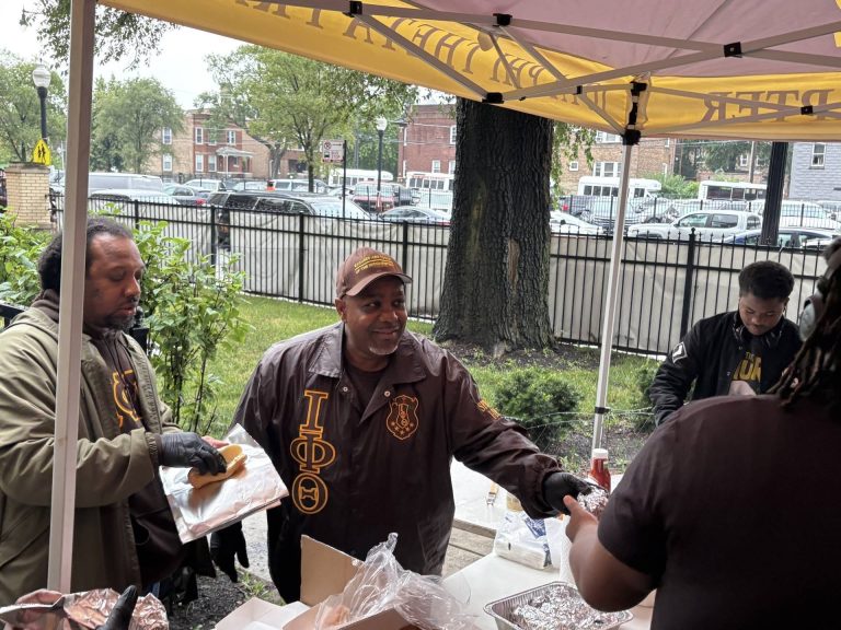 Photo 27 from Leo High School Community Service – Eta Omega Alumni Chapter