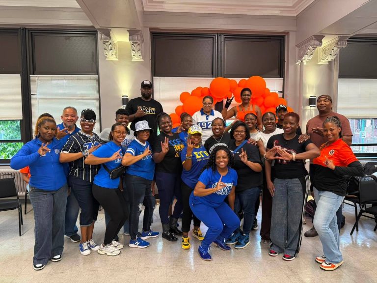 Photo 3 from Leo High School Community Service – Eta Omega Alumni Chapter